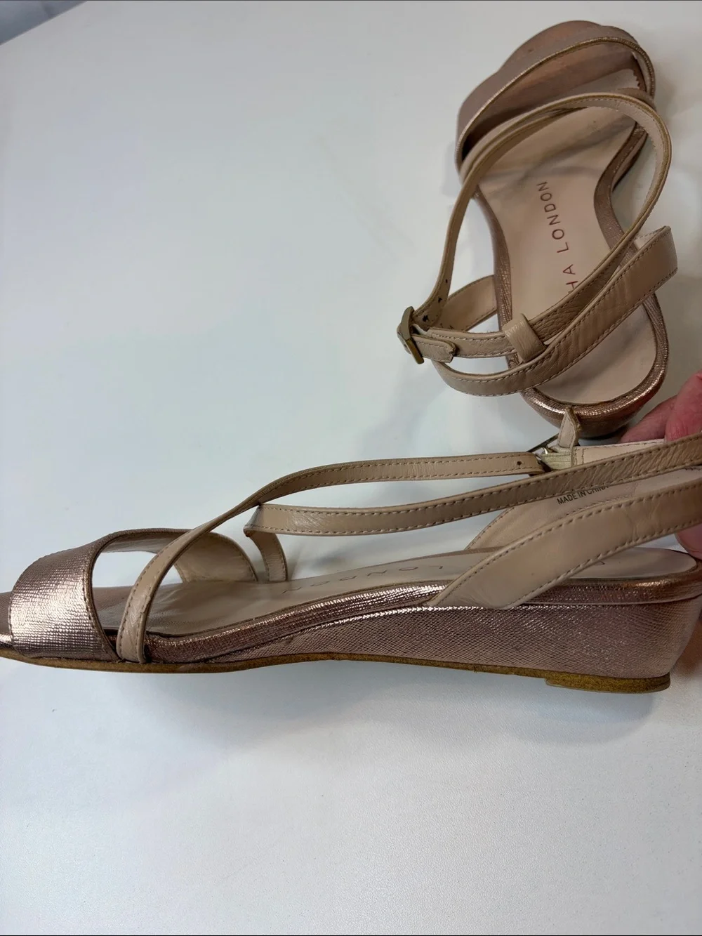 Sacha London Size 7 Rose Gold Metallic Strappy Wedge Sandals
